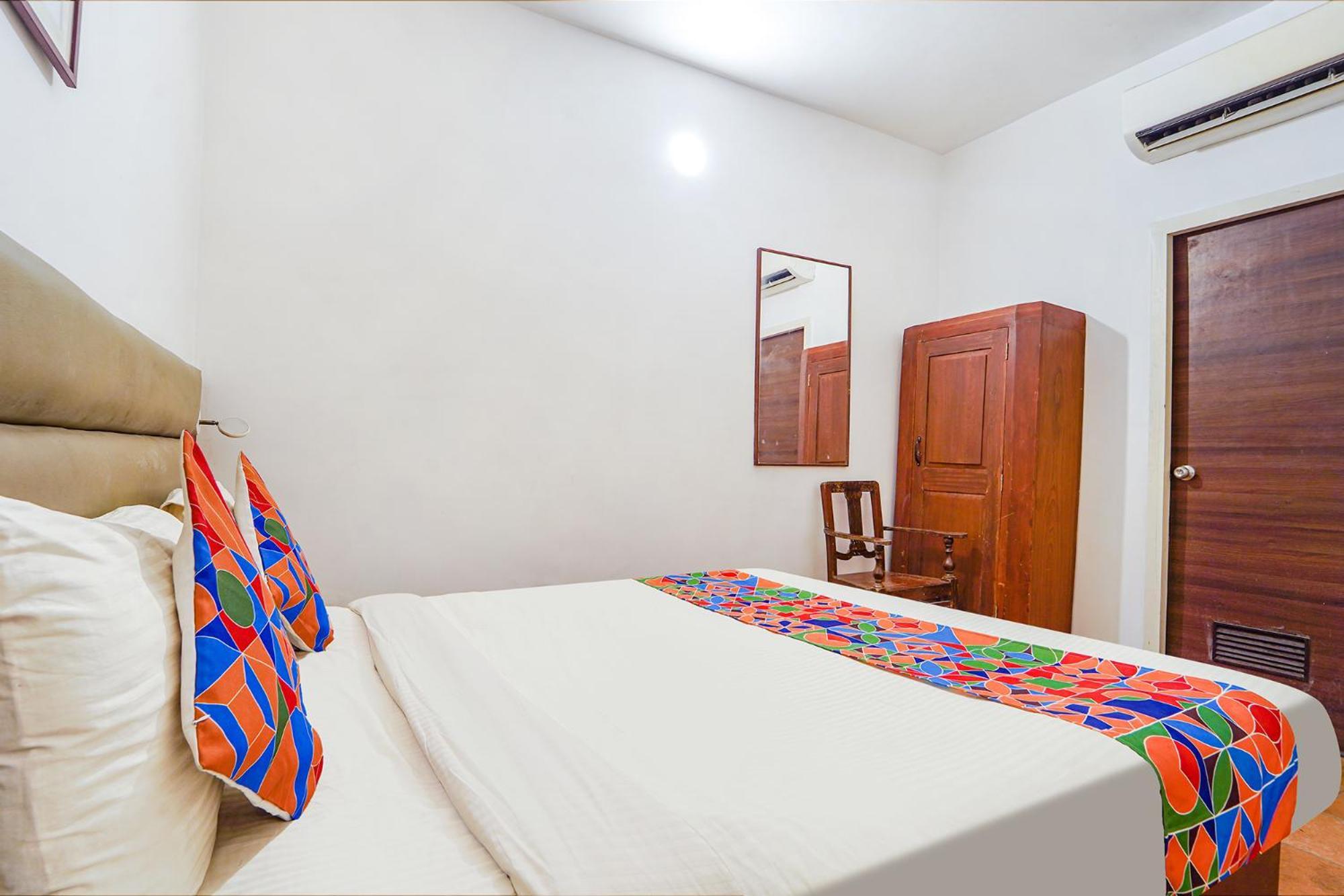 Fabexpress Le Aham Boutique - Auroville Beach - 600M 蓬蒂切里 外观 照片