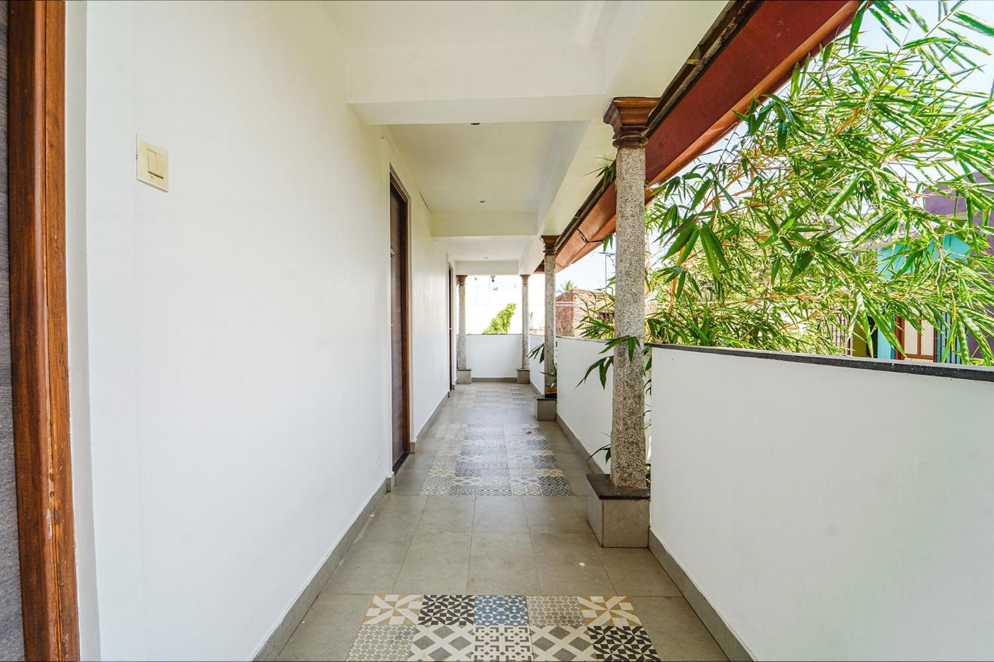 Fabexpress Le Aham Boutique - Auroville Beach - 600M 蓬蒂切里 外观 照片